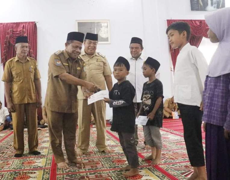 Penderita Thalasemia Diberi  Bantuan di Seluma 