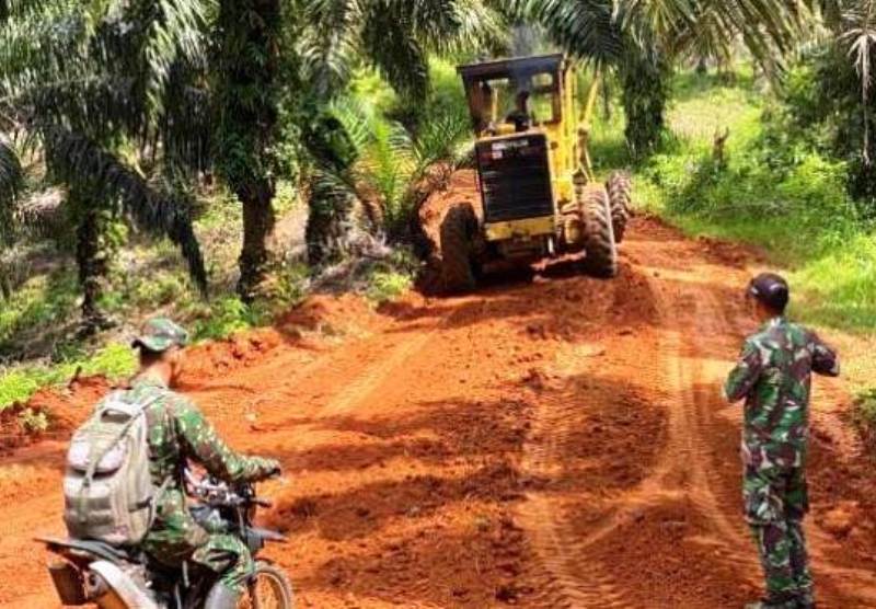 Tidak Pakai Lama, Satgas TMMD 120 Kodim 0423 Bengkulu Utara  Mulai Buka Jalan Penghubung Antar Desa