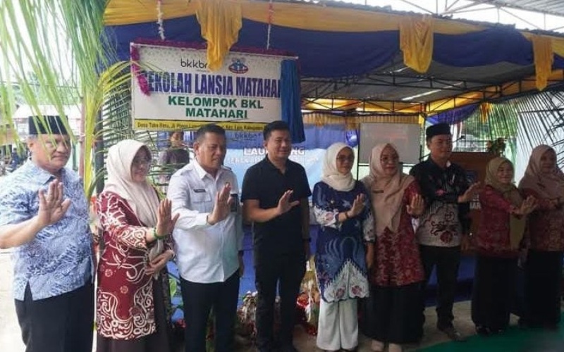 Wabup Bengkulu Utara  Launching Sekolah Lansia Desa Taba Baru