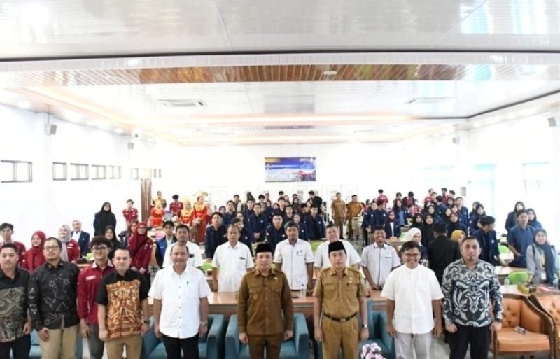Walikota Bengkulu Tantang Mahasiswa Unib  Untuk Mendesain Bangunan Masjid Terapung