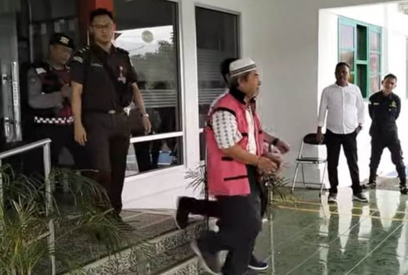 Tukar Guling Lahan, Mantan Bupati, Ketua DPRD   dan Sekda Seluma Ditetapkan Tersangka