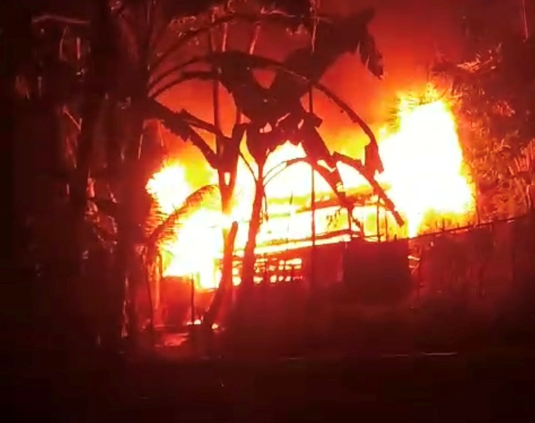 Rumah Warga Desa Tiambang Bengkulu Tengah Hangus Terbakar, Diduga Korsleting Listrik