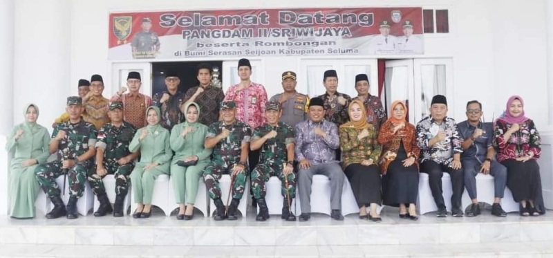 Saat Silaturahmi di Seluma, Pangdam II Ingatkan Prajurit TNI   Jangan Memihak di Pemilu 2024