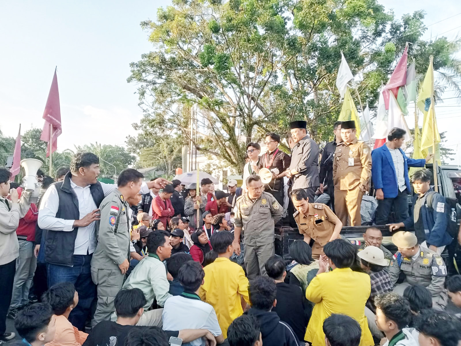 Janji Helmi-Mian Ditagih Aliansi Bengkulu Melawan Dalam Aksi Demo