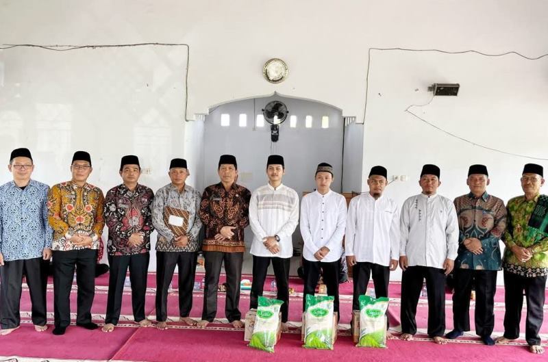 Sekda Ajak Masyarakat Seluma Teladani Nabi Muhammad SAW