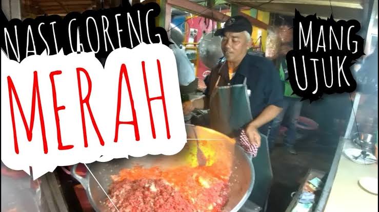 Terkenal Pempeknya yang Enak, Berikut Ini 5 Rekomendasi Tempat Nasi Goreng Merah yang Populer di Palembang 