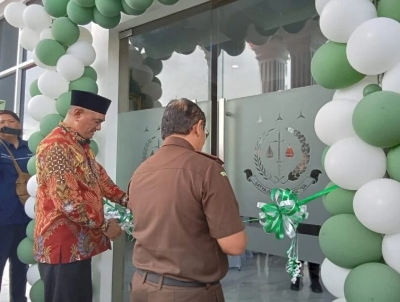 Dihadiri Pj Bupati,  Kantor Kejari Bengkulu Tengah Diresmikan Kajati Bengkulu