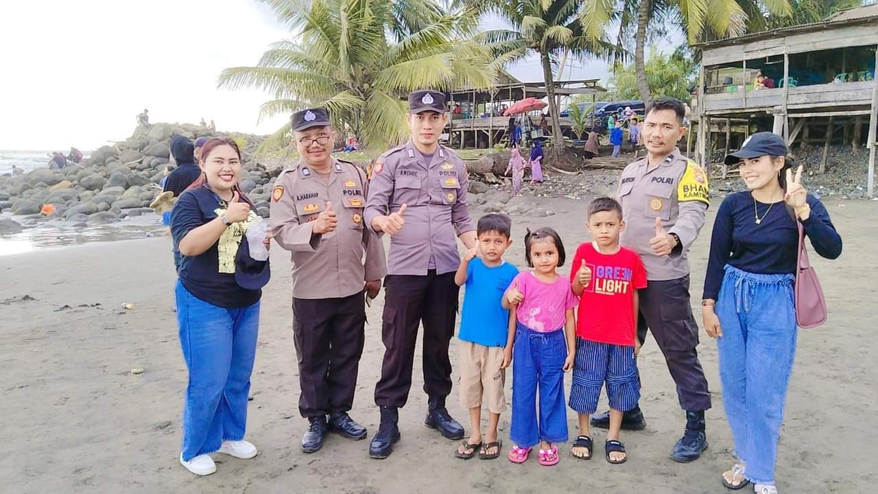 Objek Wisata Pantai di Lais  Ini Masih Tetap Ada Pengunjung