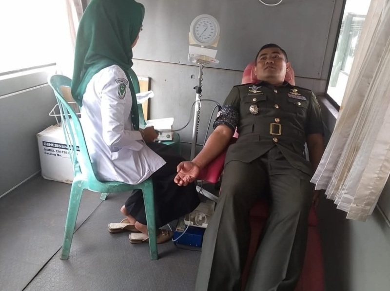 Komandan Kodim 0408 Bengkulu Selatan - Kaur   Donor Darah