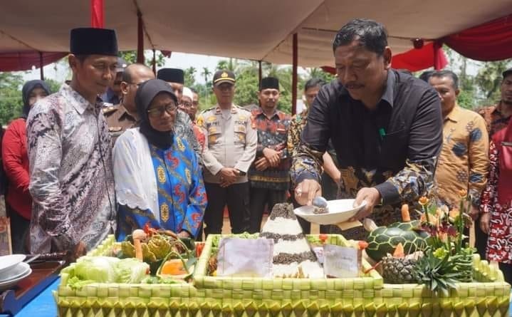  Bupati Mian Hadiri HUT   ke 44 Desa Padang Jaya