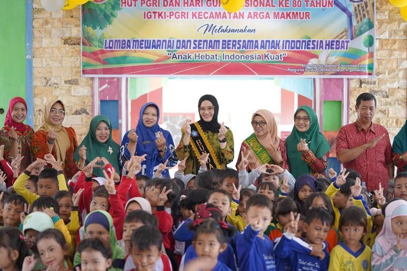 Dibuka Bunda PAUD Bengkulu Utara,  Anak-Anak Antusias  Ikut Lomba Mewarnai