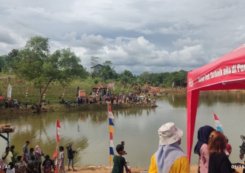 Pemerintahan Desa Pasar Seluma Gelar Lomba Mancing di Muara