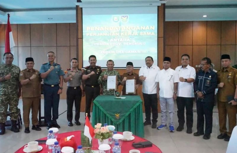 Sinergi Pemprov Bengkulu dan TNI: Perkuat Ekonomi Daerah Lewat Gotong Royong dan Karya Bhakti