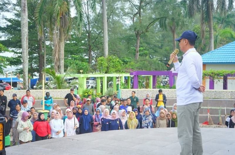 Sekda Sukarni Dunip Ikut GEBER di Pasar Bawah