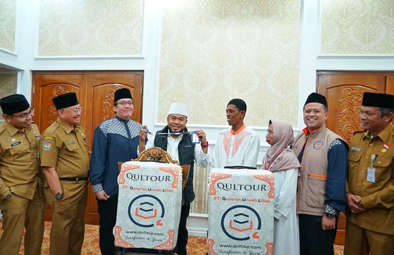 Seperti Bermimpi, Nelayan Malabro Bengkulu Dapat Umroh Gratis