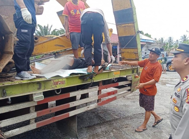 Sampai di Rumah Makan Merpas, Warga Depok Jawa Barat Meninggal di Atas Mobil 