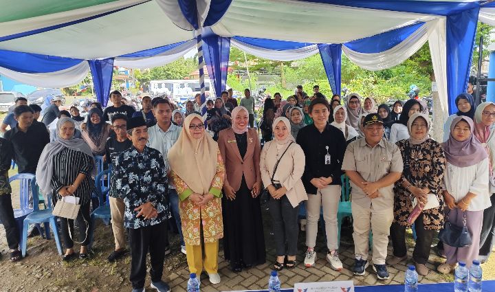Reses Rina Sulastry Buka Akses Informasi Pelayanan Publik