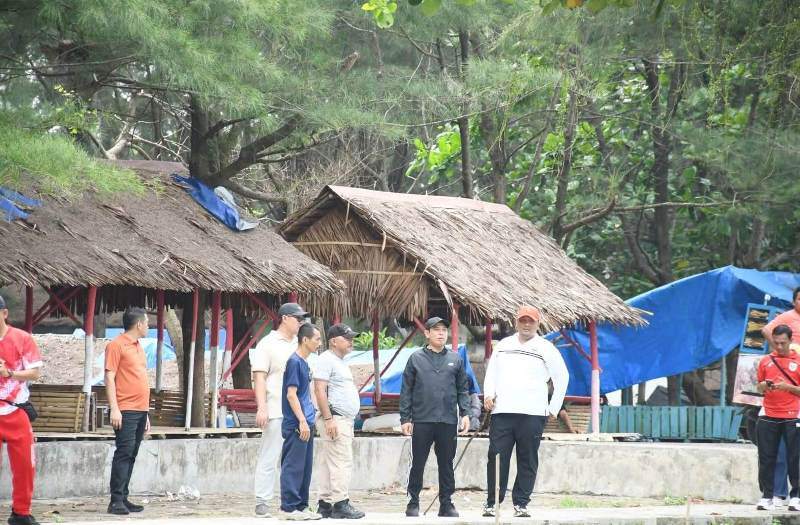  Biar Wisatawannya Nyaman,  Walikota Bengkulu Minta Tolong Kawasan Pantai Panjang  Dijaga Bersama
