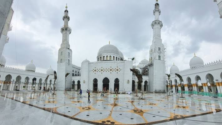 Berikut Ini 5 Tempat Wisata Dekat Stasiun Solo Balapan, Naik Kereta Sambil Ajak Keluarga Liburan Bareng