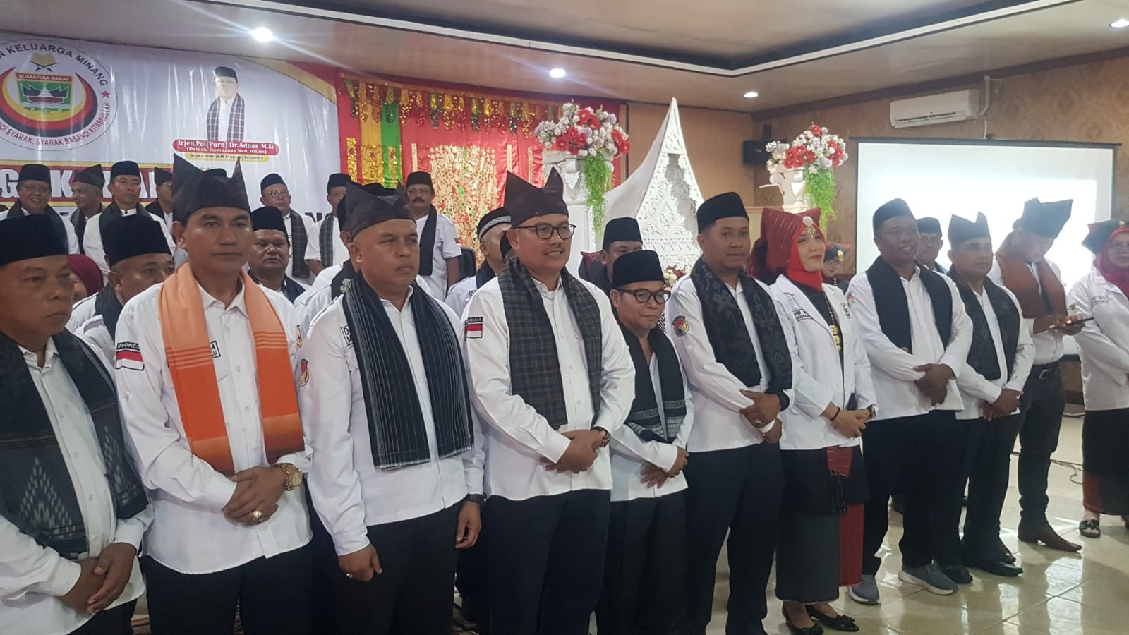 Siap Perkuat Soliditas Perantau Minang, Surya Darma Resmi Pimpin IKM Mukomuko