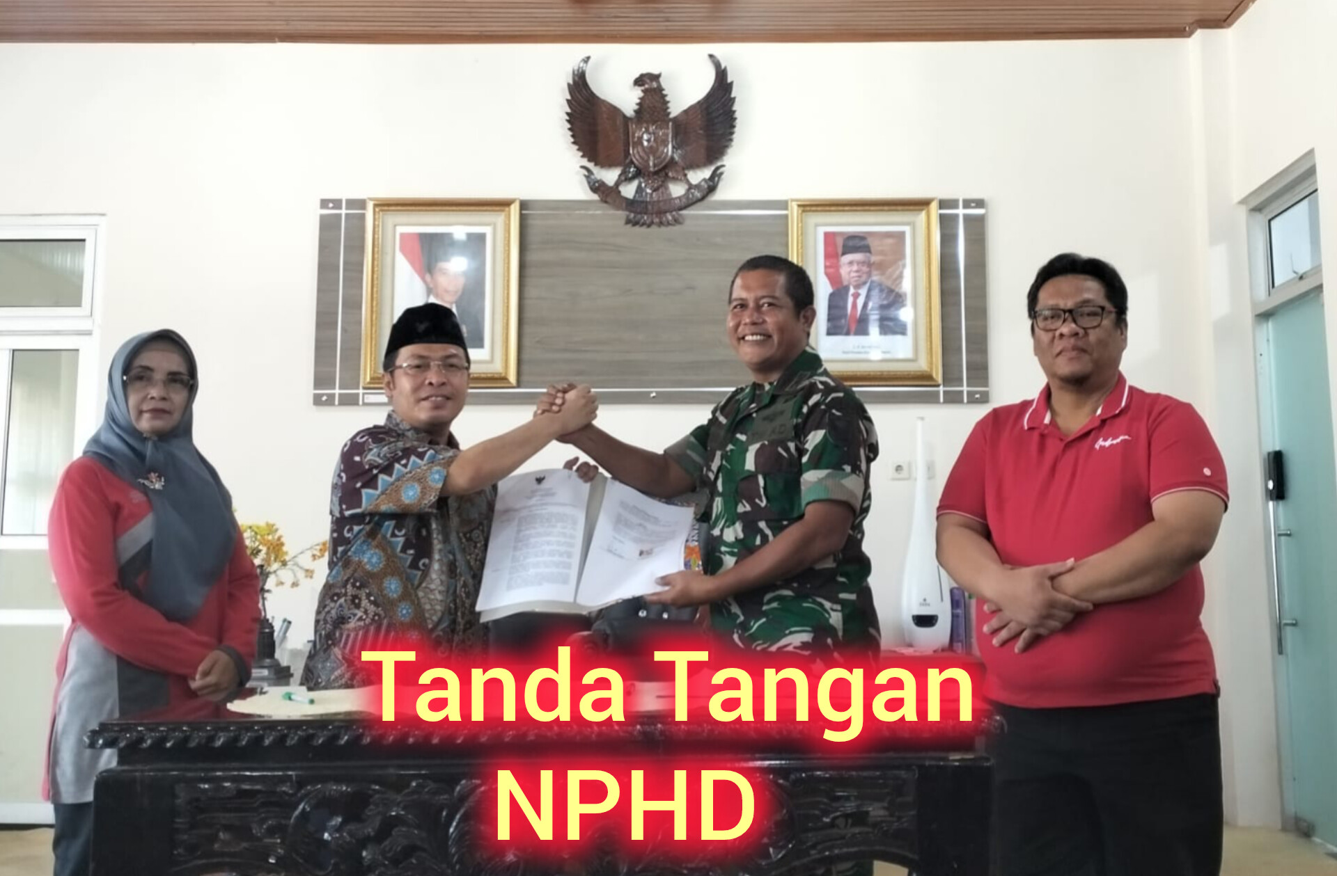 H. Sapuan, SE., MM dengan Dandim 0428/MM, Letkol. Inf. Andri Suratman Teken NPHD 8 Pembangunan