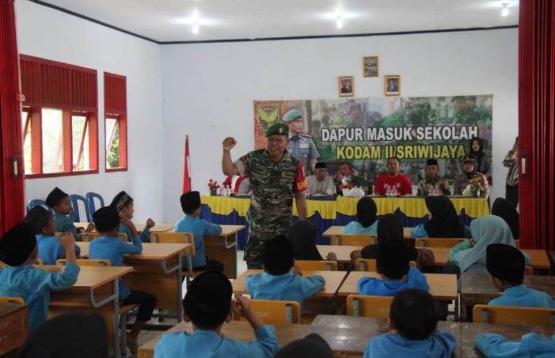  Lagi, Kodim 0423 Bengkulu Utara Gelar Dapur Masuk Sekolah