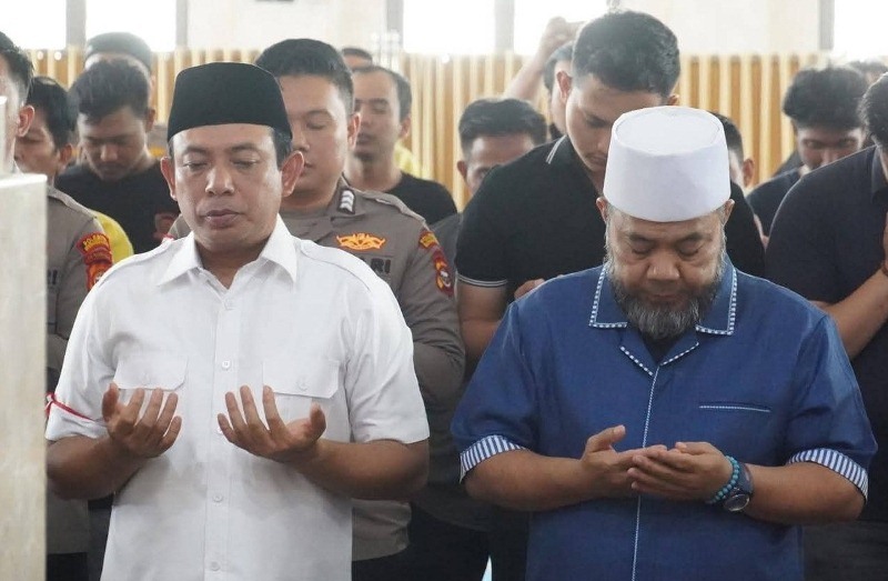 Pemkot Bengkulu Bersama Ojek Online  Laksanakan  Salat Ghoib  di Masjid Agung At Taqwa