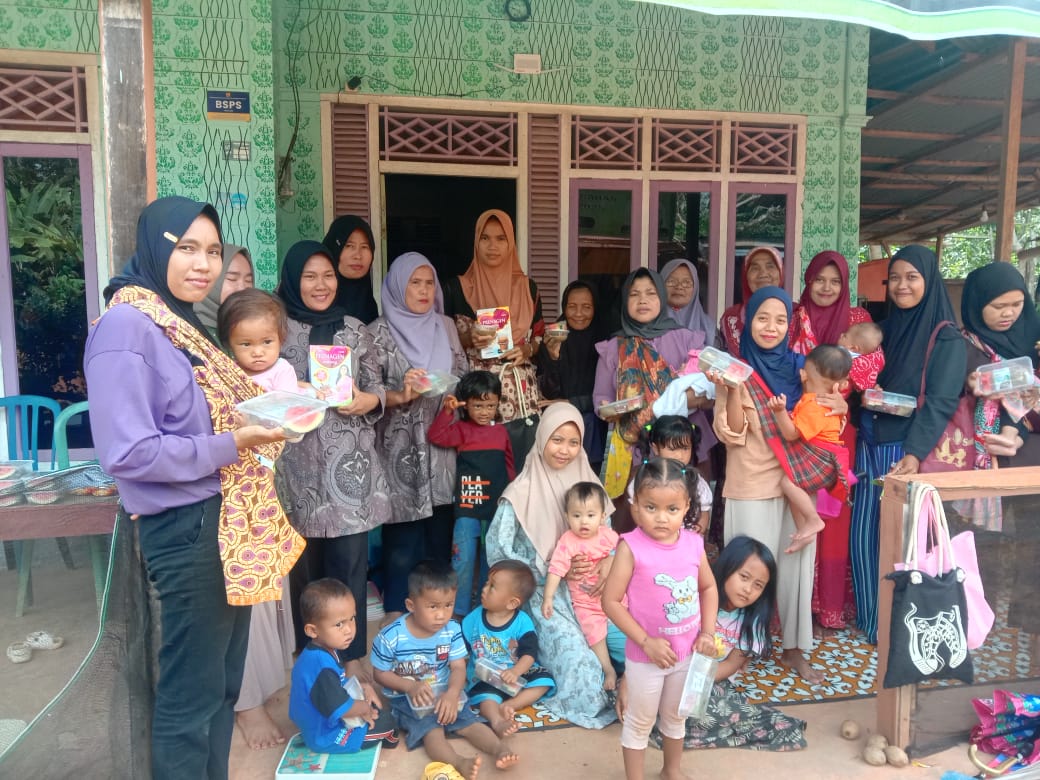 Posyandu Rutin Sehatkan Bumil dan Balita di Desa Tanjung Aur 