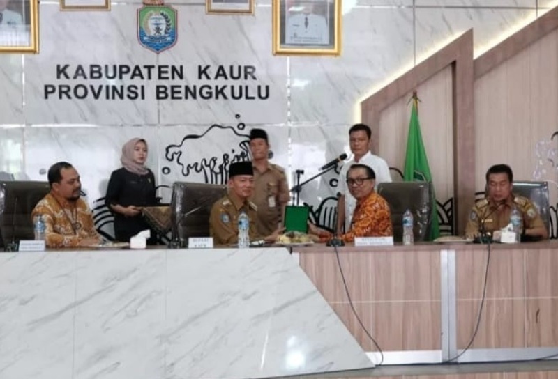  Tim Percepatan Akses Keuangan Daerah Kaur Dikukuhkan Bupati Lismidianto