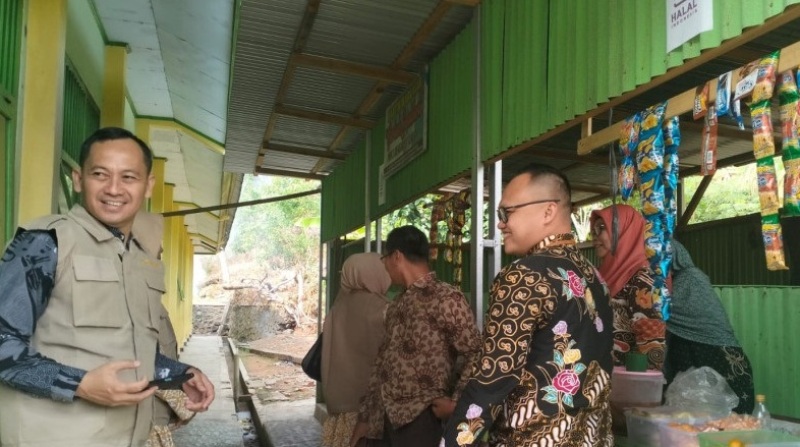 Kantin MIN 2 Bengkulu Tengah Didatangi Tim Satgas Halal Provinsi Bengkulu