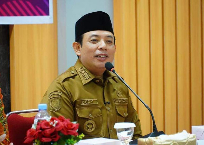 Siswi  SMKN 1  Kota Bengkulu Yang Menderita Sakit Langka Difasilitasi Walikota