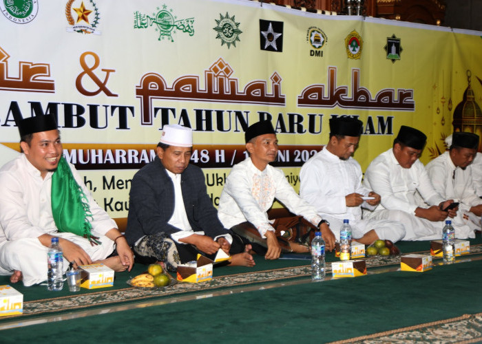 Sambut 1 Muharram 1448 H, Ratusan Jamaah Ikuti Zikir Akbar di Masjid Agung Al-Kahfi