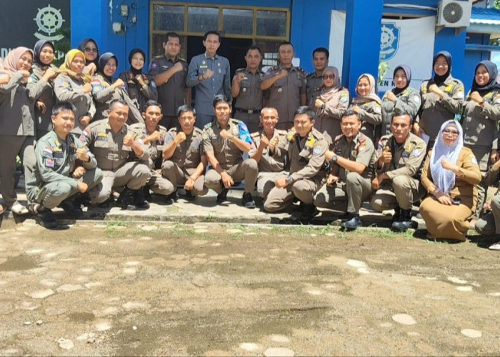 Bupati Kaur Kunjungi Kantor Satpol PP, Ucapkan Apresiasi atas Kerja Keras Tegakan Perda Ternak