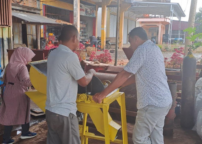 Mesin Pemecah Cangkang Sawit dari Mukomuko Bakal Diangkut ke Lampung