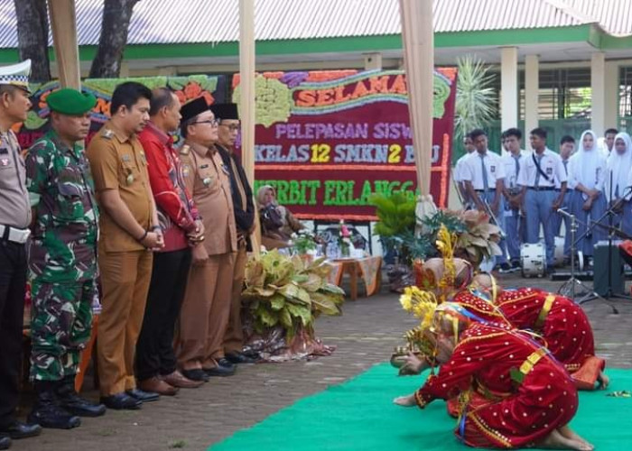 Wabup Hadir, Pelepasan Siswa SMKN 2 Bengkulu Utara Sukses