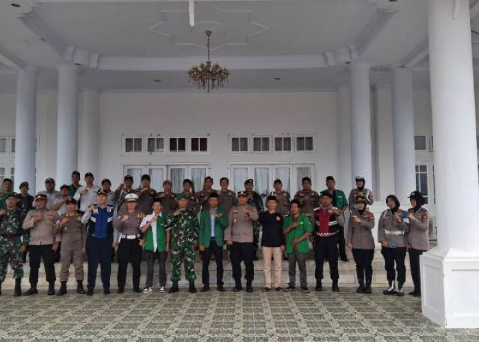 Berikan Rasa Aman, Polres, TNI dan Ormas Gelar Patroli Gabungan di Seluma