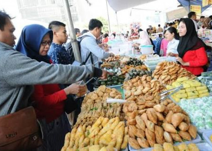 Ragam Hidangan Lezat, 3 Tempat Berburu Takjil di Kota Ternate, Mulai dari Es Buah hingga Aneka Kue yang Enak