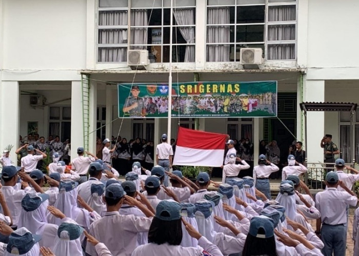 Dandim 0423 jadi Inspektur Upacara  di SMKN 2 Bengkulu Utara