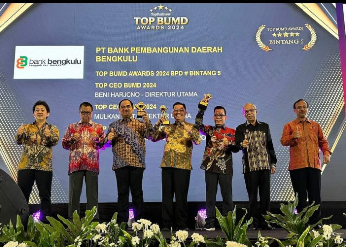 Lagi, Bank Bengkulu Raih Penghargaan TOP BUMD 2024 dan TOP CEO BUMD 2024
