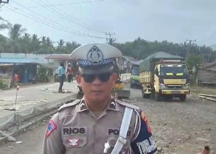 Jembatan Darurat Desa Pondok Kelapa Kini Sudah Bisa Dilewati