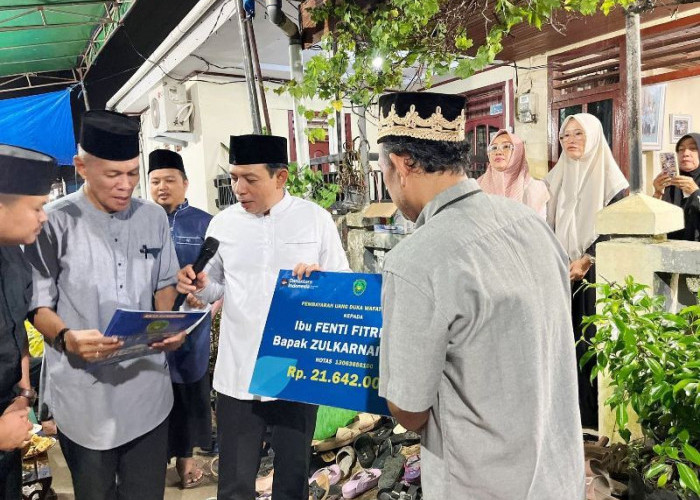 Saat Berduka, Walikota Antar Akta Kematian dan KK ke Rumah Ahli Waris