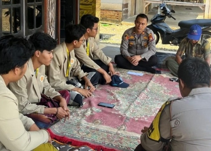 Dukung Kegiatan Mahasiswa, Polsek Ketahun Sambangi   Lokasi KKN UGM Yogjakarta