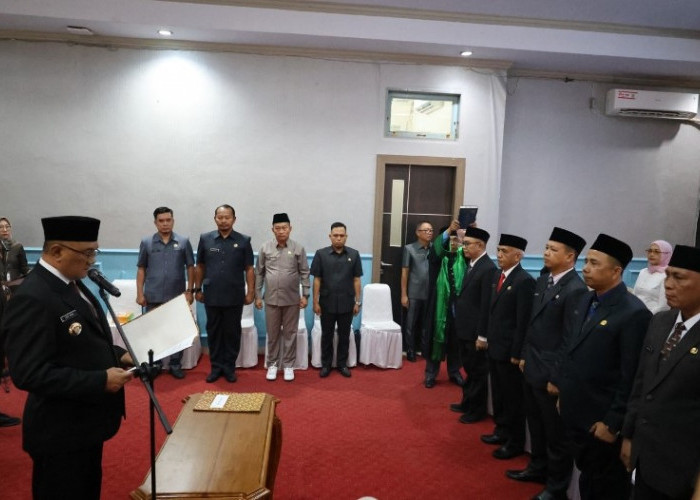 Laksanakan Tugas dengan Benar, Penjabat Bupati Bengkulu Tengah Lantik 7 Pejabat