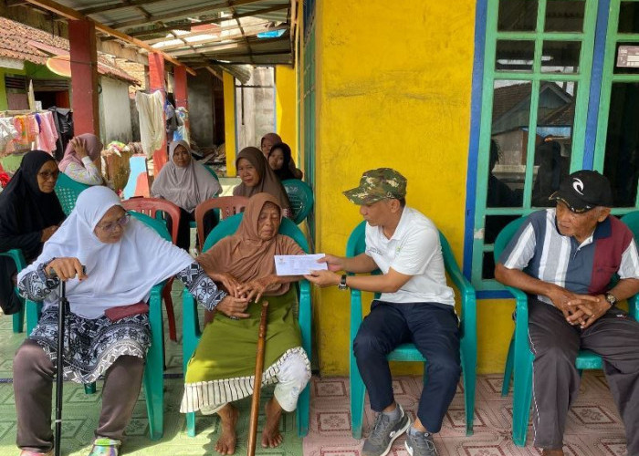 Pemda Kaur Beri Bantuan Untuk  Korban Kebakaran