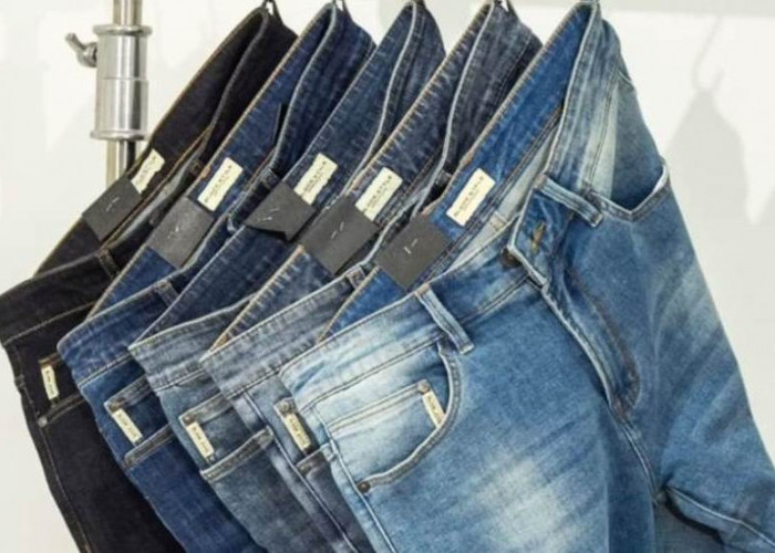 Cara Mencuci Celana Jeans Agar Warna Tak Cepat Pudar