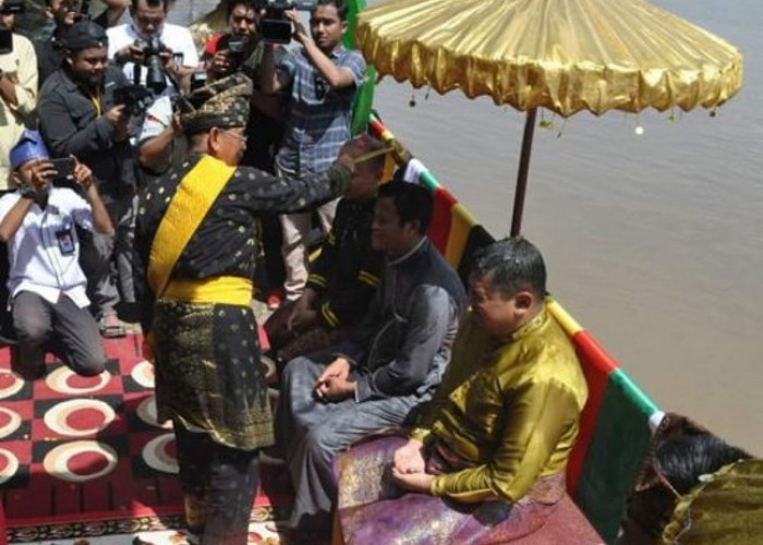 Mandi Balimau, Tradisi Menyucikan Diri dan Eratkan Silaturahmi Menyambut Ramadan