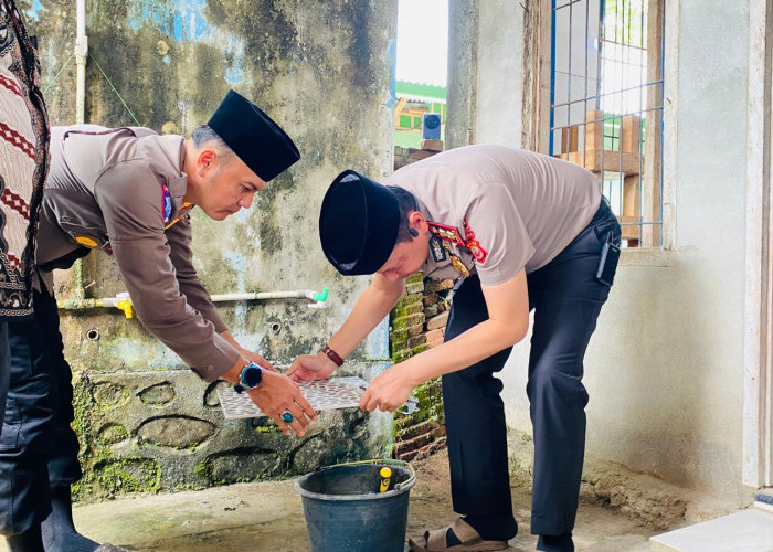 Kapolres Kaur Laksanakan Program Renmas, Ground Breaking Masjid Al-Muawanah di Kecamatan Lungkang Kule