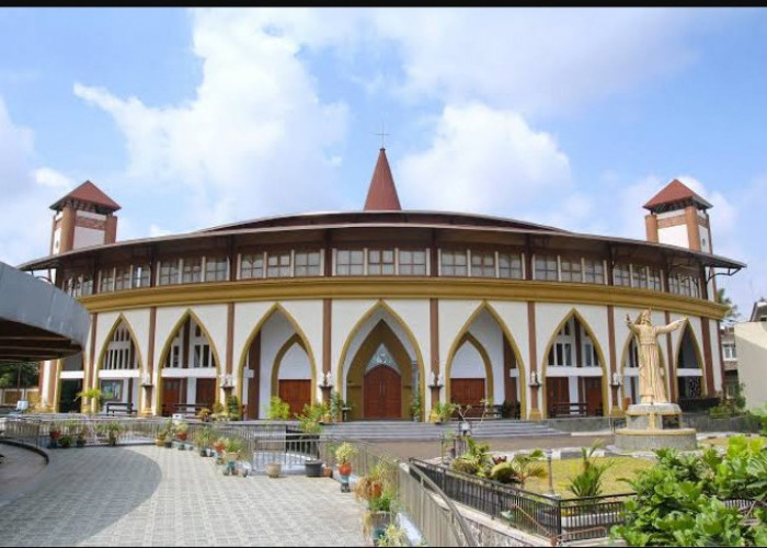 6 Gereja Legendaris Bergaya Bangunan Eropa di Surabaya   