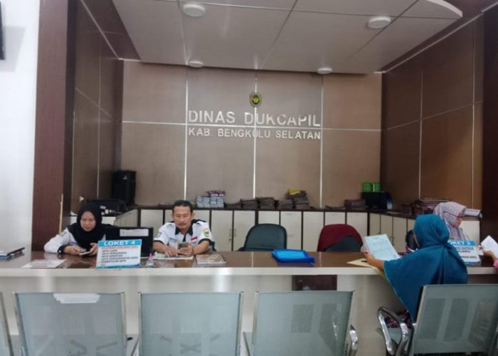  Disdukcapil Bengkulu Selatan Hadirkan Layanan  Identitas Kependudukan Digital
