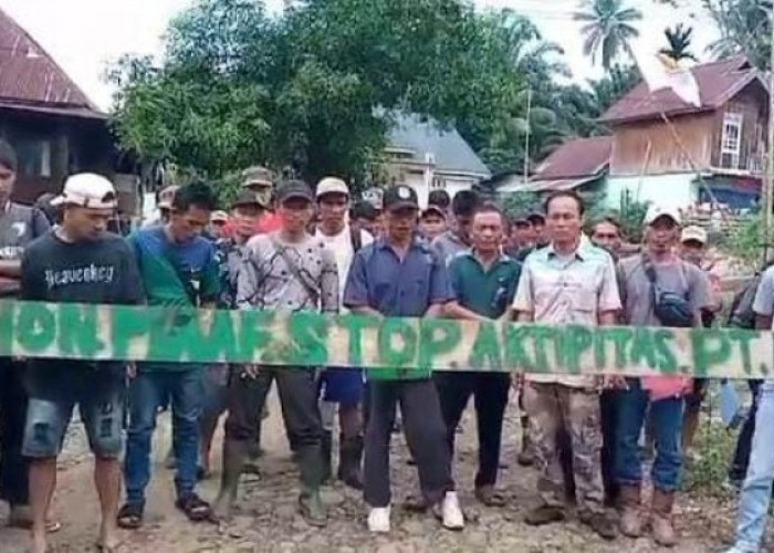 Masyarakat Bengkulu Tengah Blokir Akses Masuk Menuju PT RAA 